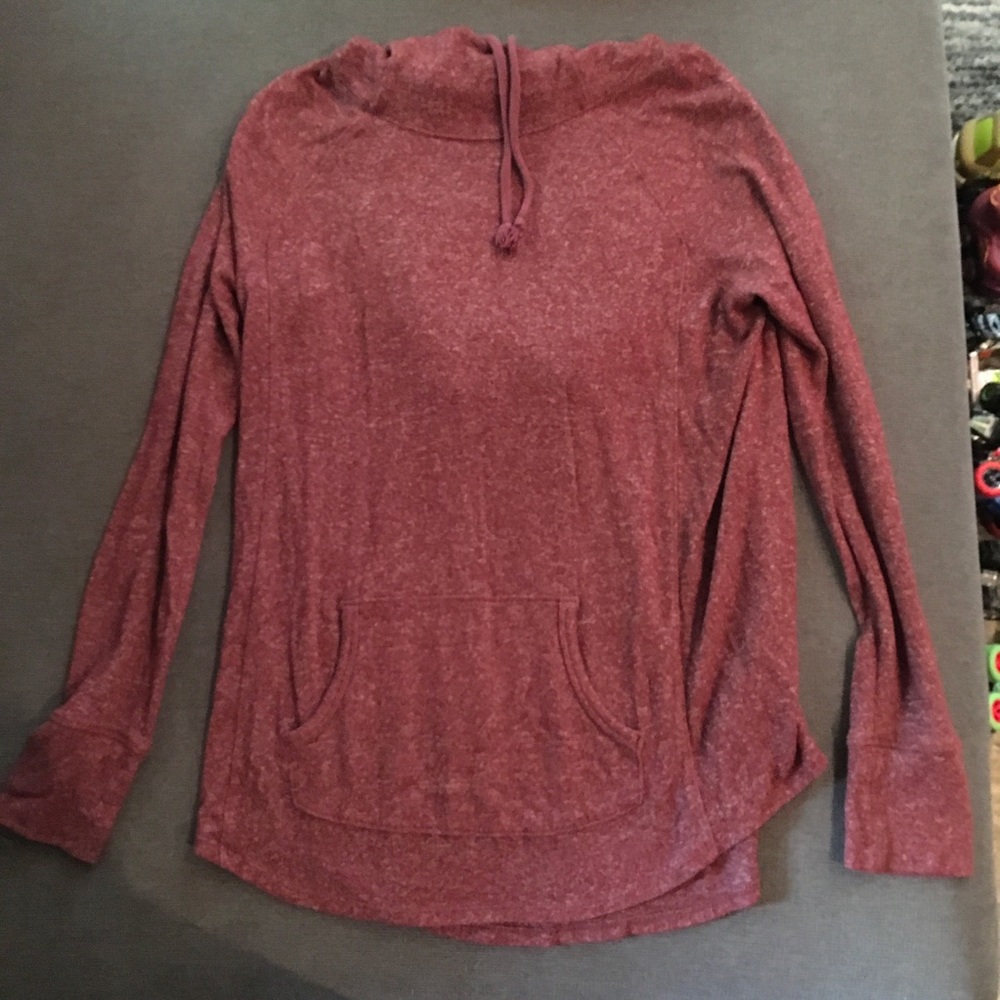Maroon hooded pullover
